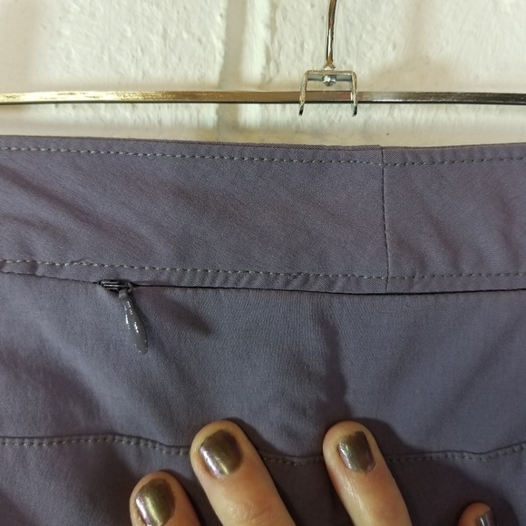 Athleta Commuter capri hiking trail plum purple cropped pants - Picture 5 of 10